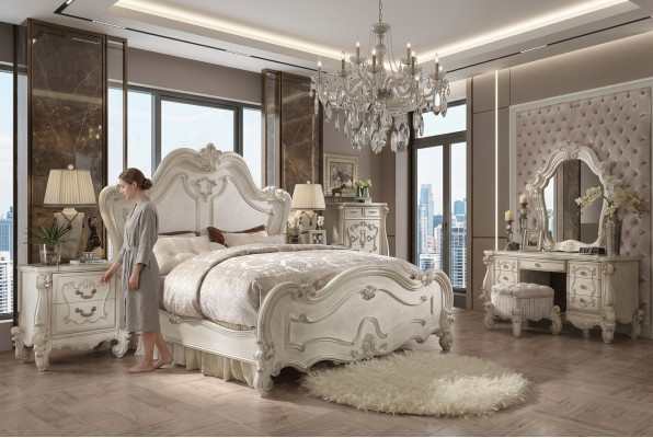Klassieke slaapkamer set Bed Nachtkastje Kruk Kaptafel Spiegel