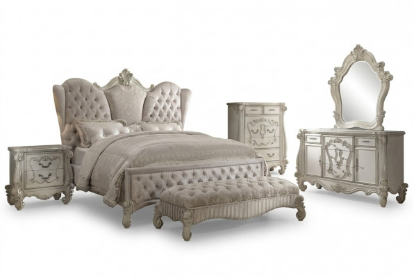 Koninklijk groot formaat bed Chesterfield luxe hotelbedden barok rococo
