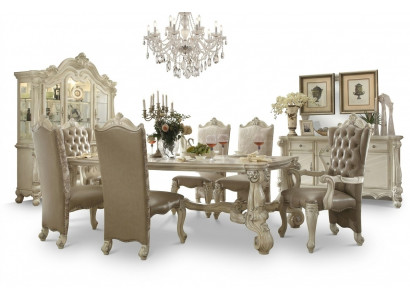 Koninklijke 7-delige eetkamerset in rococo-barokstijl met tafel en 6 stoelen.