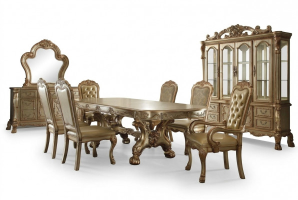 Klassieke eettafel Luxe Chesterfield stoelen Ontwerp Eetkamerset 9-delig.