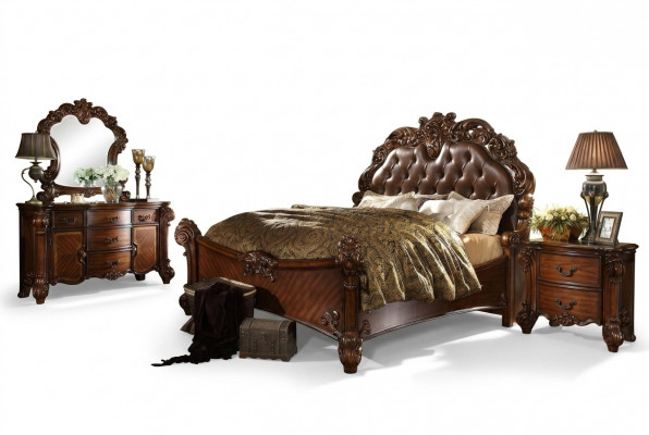 Klassieke slaapkamerset Bed Nachtkastje Ladenkast Spiegel Ladenkast