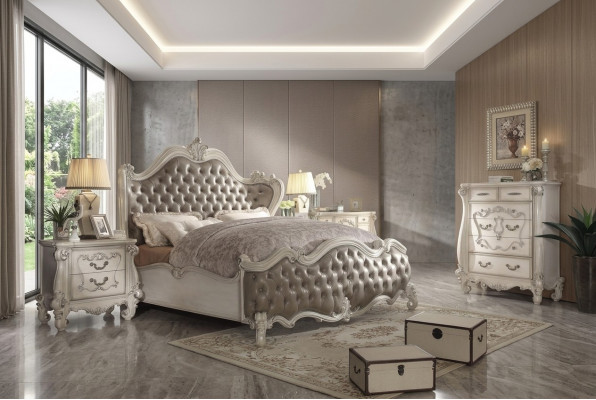 Klassieke slaapkamer set Bed Nachtkastje Ladekast Spiegel 5-delig.