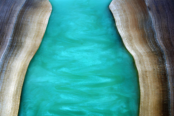 Eettafel River Table Massief Tafels 240x100 Riviertafel Epoxyhars Zee Waterval