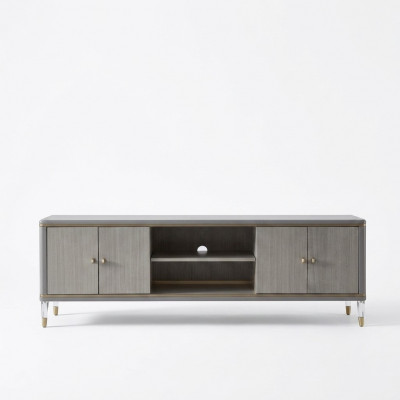 Italiaanse meubels voor de woonkamer: kast, commode en dressoirs.