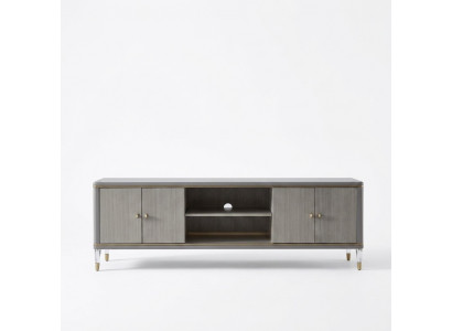 Italiaanse meubels voor de woonkamer: kast, commode en dressoirs.