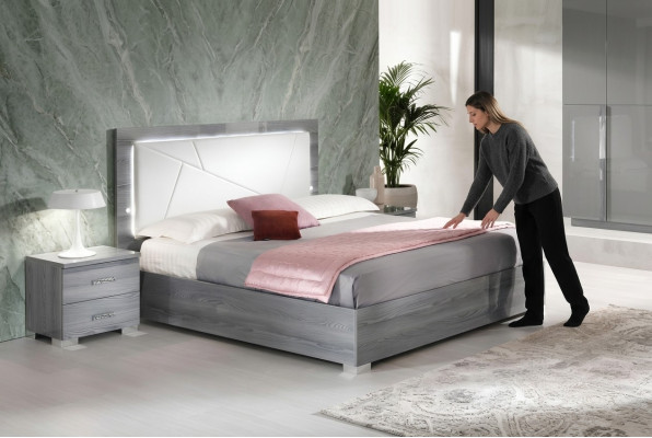 Slaapkamer set Bed 2x Nachtkastjes 3-delig. Italiaanse meubels Luxe Hotel Nieuw
