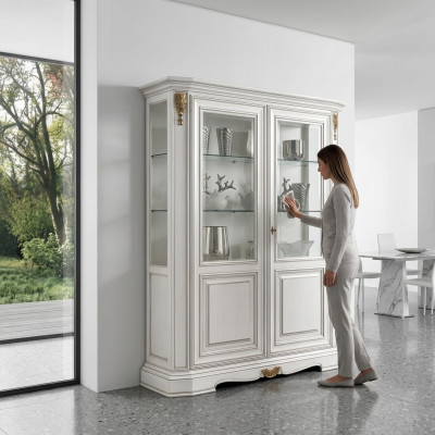 Vitrines woonkamer wit kasten dressoir wit lichte vitrinekast klassiek