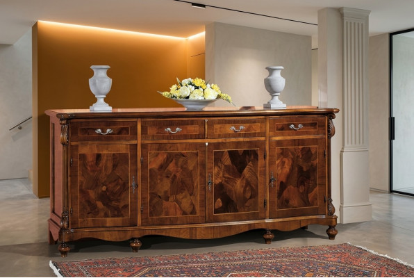 Commode Klassiek kast Massief houten meubilair Italiaanse inrichting Dressoir