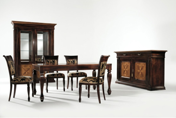 Eetkamerset meubels commode stoelen 4x vitrine groep eetkamerset tafel 7-delig.