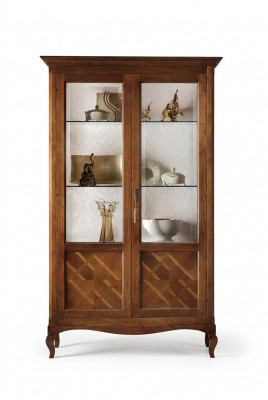 Woonkamer dressoir glazen kast vitrine eetkamer dressoir houten kasten meubels.