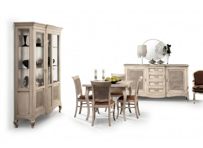 Meubilair inrichting groep tafel + 4 stoelen set 5-delig. Eettafel set eetkamer.