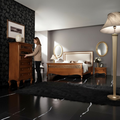 Luxe slaapkamer set 4-delig Bed 2 nachtkastjes Ladekast Massief houten meubels Italië