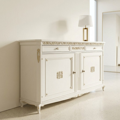 Klassieke antieke stijl dressoir met houten kast en buffetkast in het wit nieuw