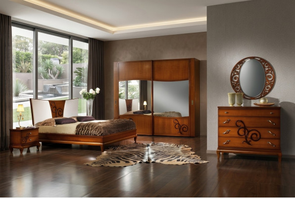 Slaapkamer Bed Nachtkastje Kledingkast Commode Spiegel Luxe Nieuw Set 6-delig.