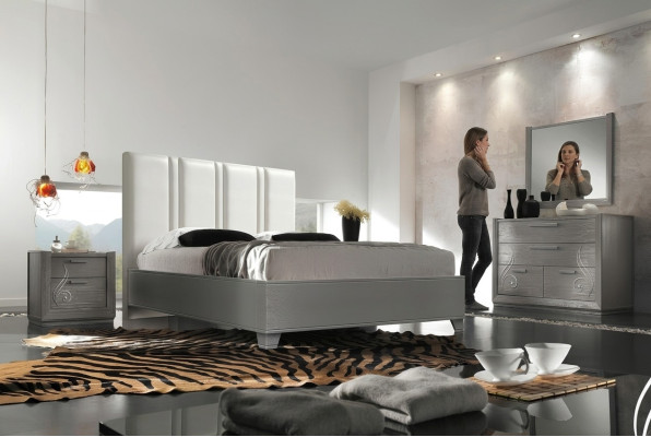 Luxe set slaapkamer bed nachtkastje commode spiegel groep garnituur nieuw 5-delig.