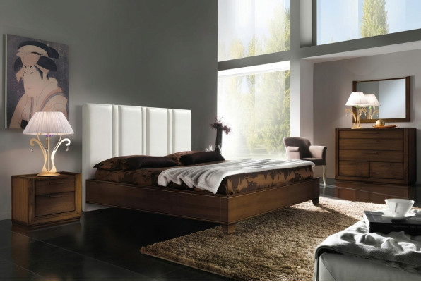 Slaapkamer Bed Nachtkastje Ladenkast Spiegel Dubbel Gestoffeerde Bedden Luxe 5-delig.