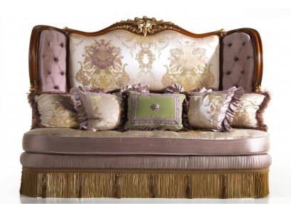 Tijdloze elegantie. Stijlvolle paarse Chesterfield driezitsbank voor in uw huis.
