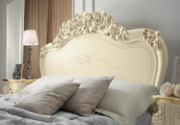 Slaapkamer set Bizzotto Bed Nachtkastje Dressoir Spiegel Kledingkast 5-delig.