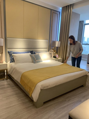 Bed Tweepersoonsbed Bedden Meubels Inrichting Slaapkamer Ontwerp Stof Textiel nieuw