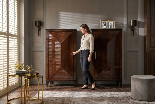 Kast Klassieke meubels Luxe kasten Hout Woonkamer Bruine hoge kast