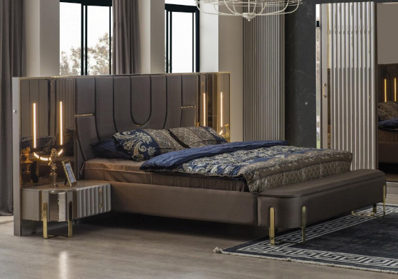 Garnituur Slaapkamer Tweepersoonsbed Luxe Bed Modern Bruin Set 4 dlg Nieuw
