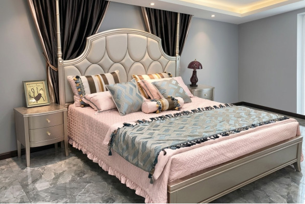 Tweepersoonsbed Luxe bedden Houten bedframes Bedframes Beige design