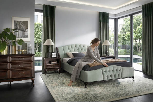 Bedroom set Chesterfield luxury beds furniture 2x bedside table 3-piece
