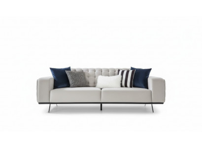 Luxe woonkamerbank 2 zits tweezitter wit bank Chesterfield banken nieuw.