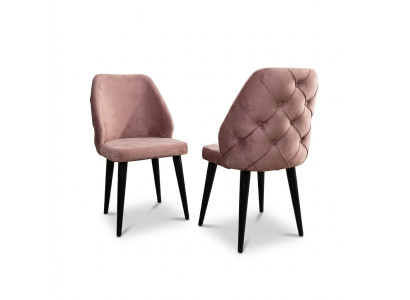 Houten gestoffeerde stoel beige rugleuning Chesterfield zwarte poten Eetkamer.