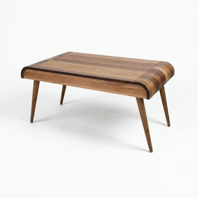 Houten salontafel op houten poten voor uw woonkamer Origineel ontwerpmodel Nieuw