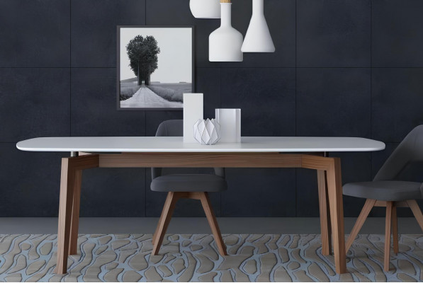 Eetkamerset Luxe meubels Eettafel Stoelen Dressoir Massief houten meubelen