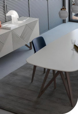 Eetkamerset Moderne eetkamerset Wit dressoir met opbergruimte