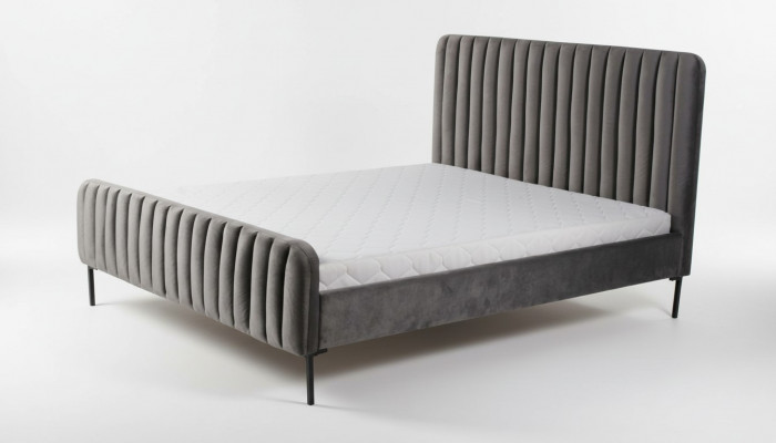 Grijze tweepersoons slaapkamer houten meubels ontwerp elegant stof klassieke meubels nieuw