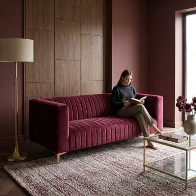 Stijlvolle mega comfortabele 2-zitsbank in paars wordt een lichte blikvanger in uw interieur.