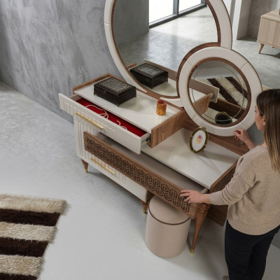Slaapkamer set Commode met spiegel Houten meubelgroep Nieuw