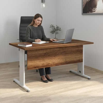 Kantoor bureau werkkamer tafel kantoormeubelen directiebureau