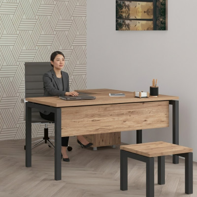 Werkkamer_houten_bureaus_Kantoormeubilair_Bureau_Computertafel