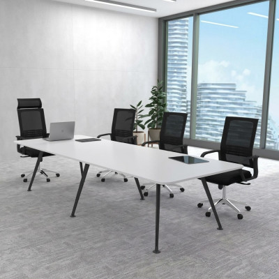 Witte vergadertafel conferentietafel thuiskantoor inrichting stijl