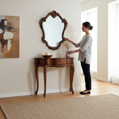Elegante bruine console met spiegel in klassieke slaapkamer set.