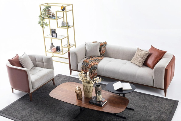 Moderne set met driezitter, fauteuil en bank van grijs stoffen bekleding, bankstelset van 3+1 zitplaatsen.