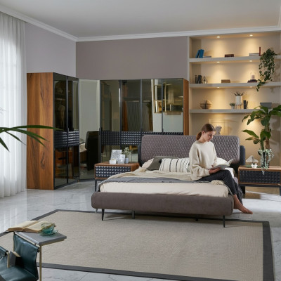 Luxe slaapkamer tweepersoonsbed bruin houten bedframe set 4-delig ontwerp