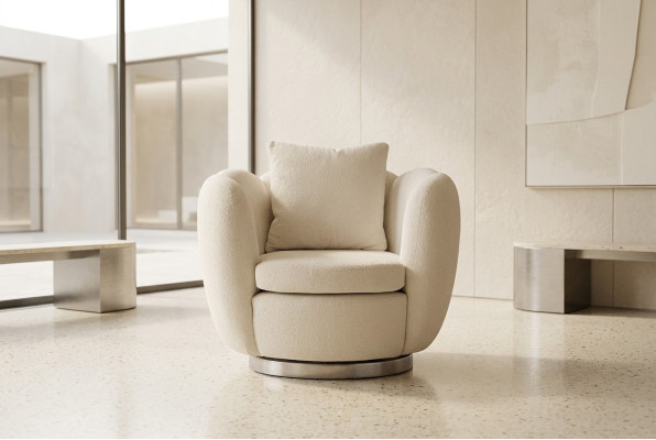 Moderne fauteuil, een zitter, witte stof, woonkamer, relaxfauteuil.
