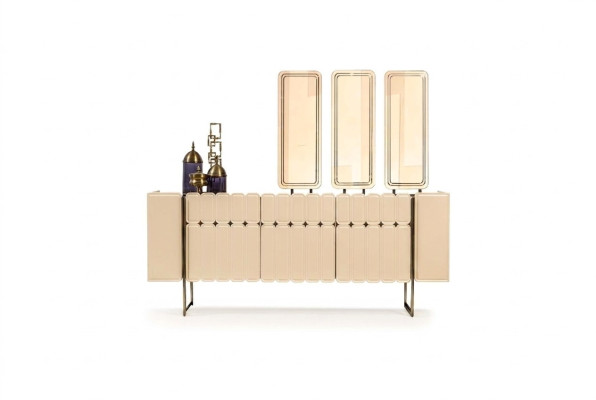 Modern beige dressoir Luxe dressoir Exclusieve x3 spiegels 4-delig