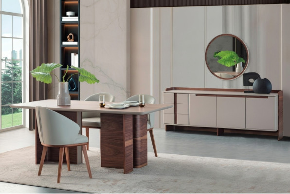 Exclusieve eetkamer meubelen Robuuste eettafel Designer dressoir Stoelen