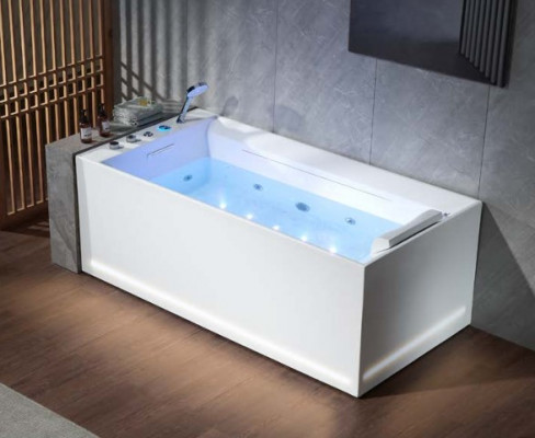 Ontwerp badkuip bubbelbad  whirlpool bad luxe bad wellness