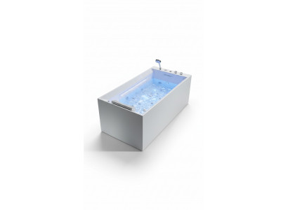 Ontwerp badkuip bubbelbad  whirlpool bad luxe bad wellness