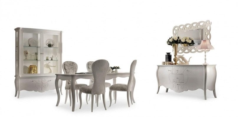 Eetkamer set 8-delig. Eettafel 4x stoelen dressoir spiegelset wit
