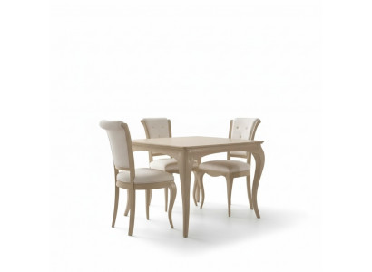 Eetkamerset 6-delig. Eettafel 4 stoelen Dressoir groep Garnituur Beige