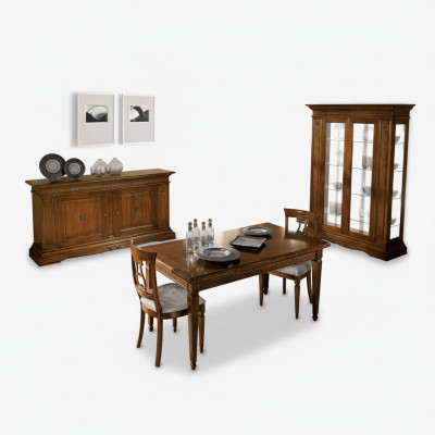 Garnituur Set 7-delig. Eettafel 4x stoelen Vitrine Luxe houten meubels.