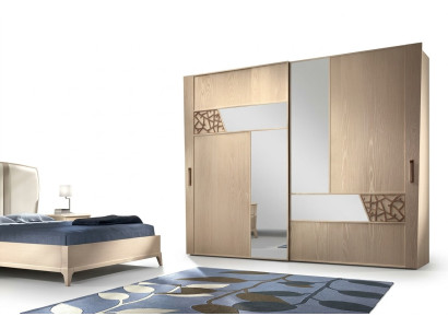 Slaapkamer kledingkast houten kast hout Italiaanse meubels kasten.